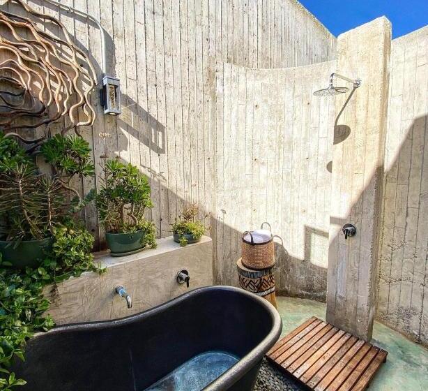 غرفة قياسية مع حمام خارجي, Andana Winery & Spa