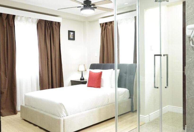 اتاق استاندارد, Myah's