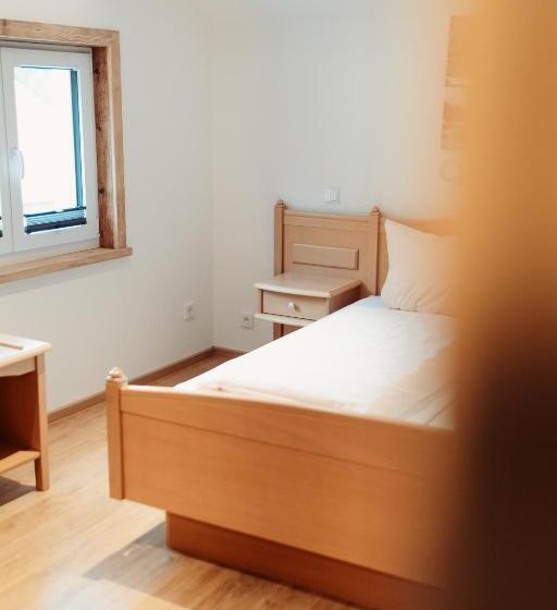 اتاق استاندارد, Sonne Wilhams