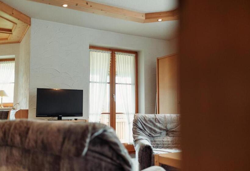 آپارتمان 1 خوابه با بالکن, Sonne Wilhams