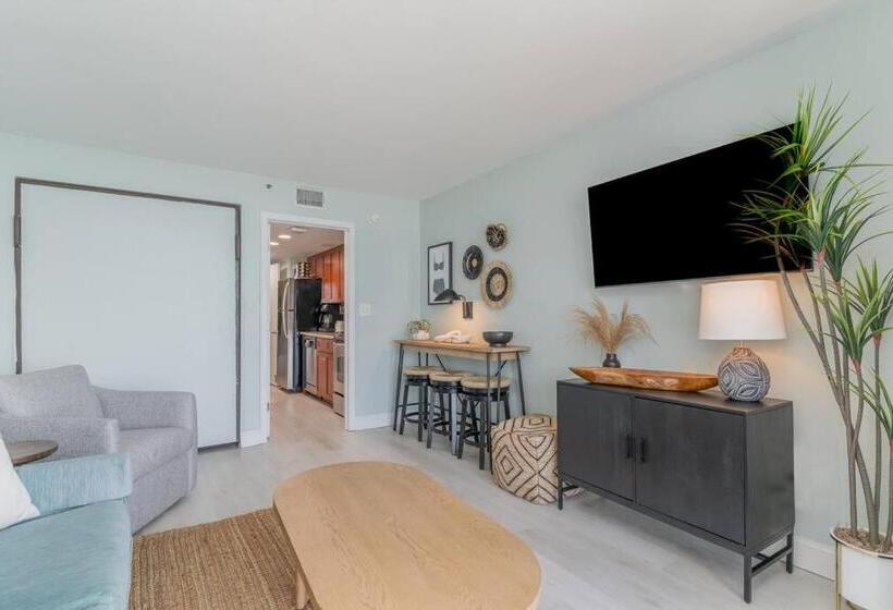 Apartamento 1 Dormitório com Sacada, Ocean Breeze