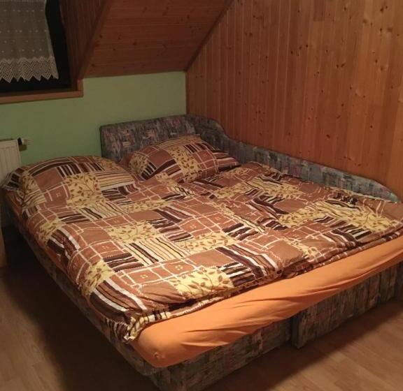 חדר סטנדרט חדר אמבטיה משותף, Chalupa Podlesí