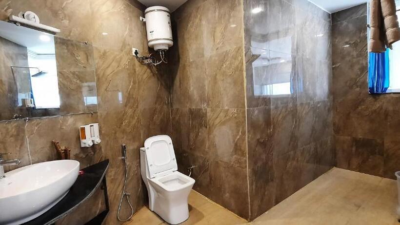 Perhesviitti, Meeram Ganga, A Heritage Stay By The Ganges At Triveni Ghat