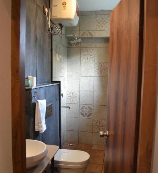 Deluxe-huone, Meeram Ganga, A Heritage Stay By The Ganges At Triveni Ghat