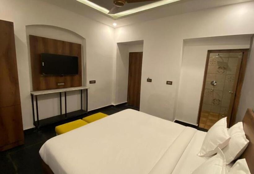 Deluxe-huone, Meeram Ganga, A Heritage Stay By The Ganges At Triveni Ghat