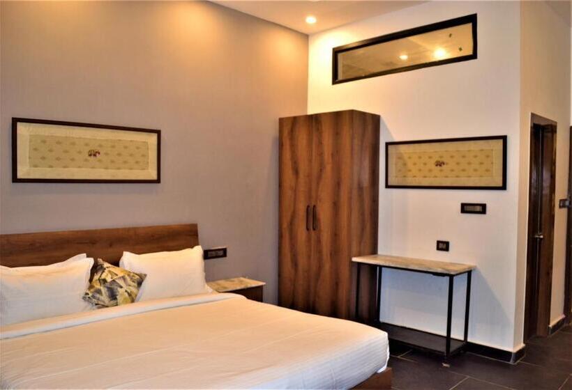 Superior-huone King-vuode, Meeram Ganga, A Heritage Stay By The Ganges At Triveni Ghat