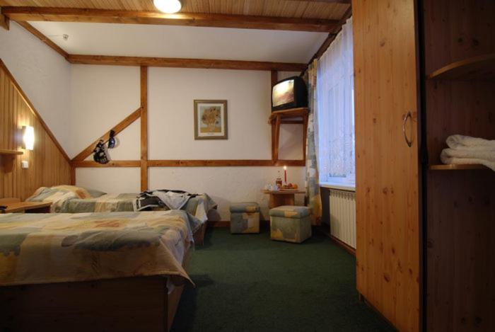 小型套房, Perlyna Karpat