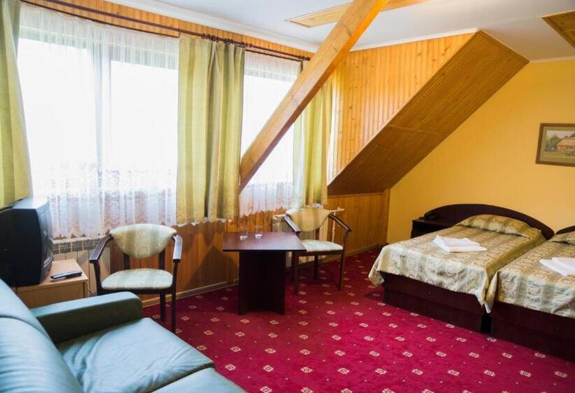 סוויטת ג'וניור משפחתית, Perlyna Karpat