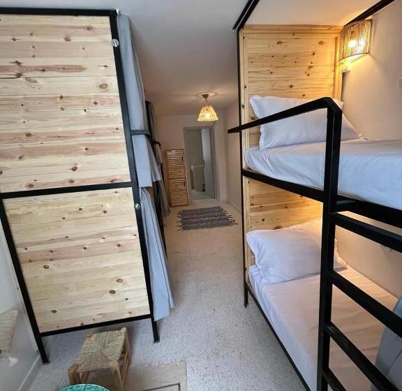Quarto Familiar Superior, Socco Hostel