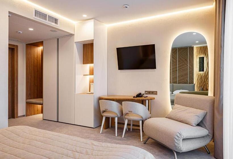 주니어 스위트, Tavel Hotel & Spa