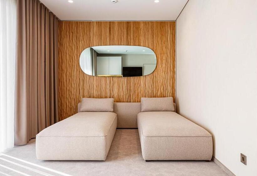 1 Bedroom Apartment Mountain View, Tavel Hotel & Spa