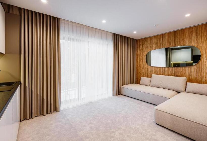 1 Bedroom Apartment Mountain View, Tavel Hotel & Spa