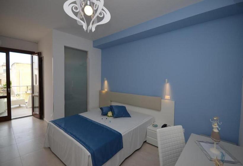 חדר סופריור לשלושה, Ciuri Di Mari