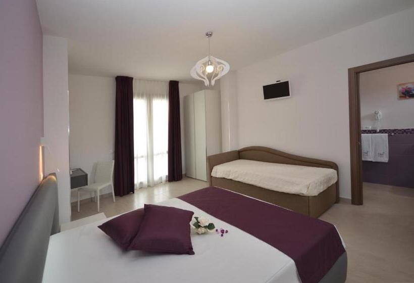 חדר סופריור לארבעה, Ciuri Di Mari