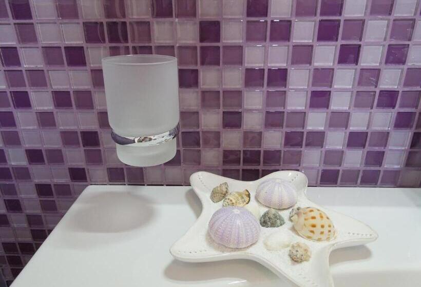 חדר סופריור לארבעה, Ciuri Di Mari