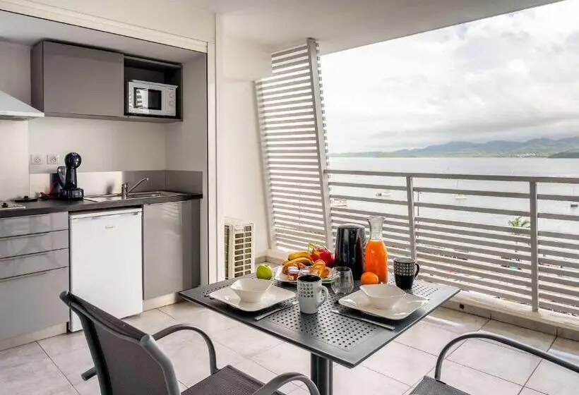 استودیوی استاندارد با چشمانداز دریا, B&b Home Fort De France Marina