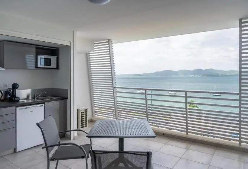 استودیوی استاندارد با چشمانداز دریا, B&b Home Fort De France Marina