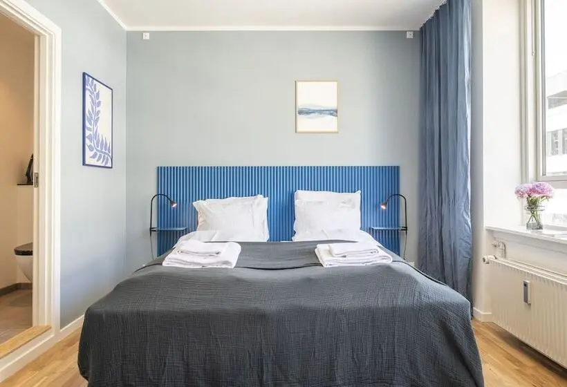 Standard-studio, The Lakes Apartments By Daniel&jacob S