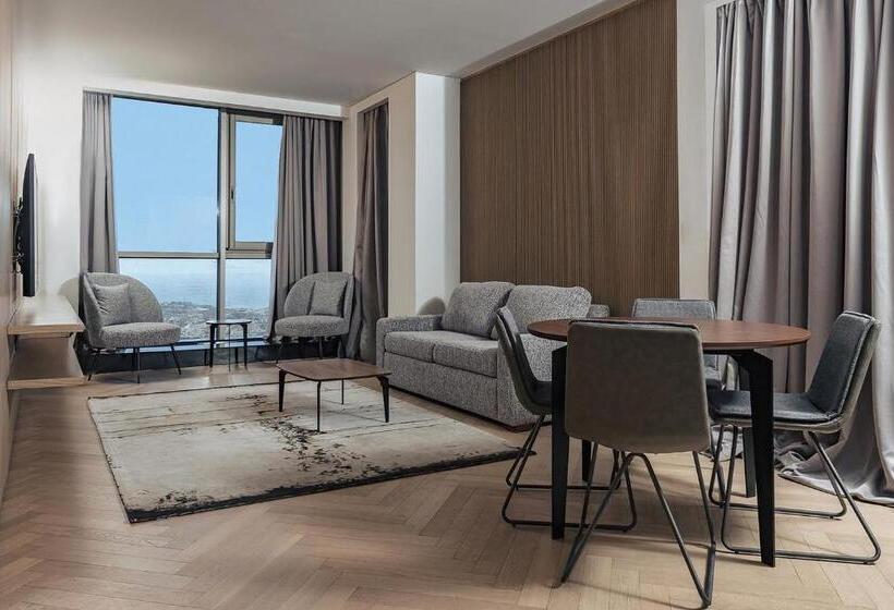 سوییت جونیور, Faqra Hills