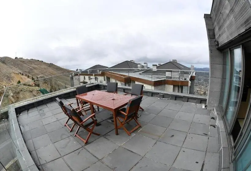 سوییت سوپریور, Faqra Hills