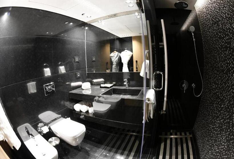 سوییت سوپریور, Faqra Hills