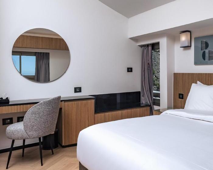 سوییت سوپریور, Faqra Hills