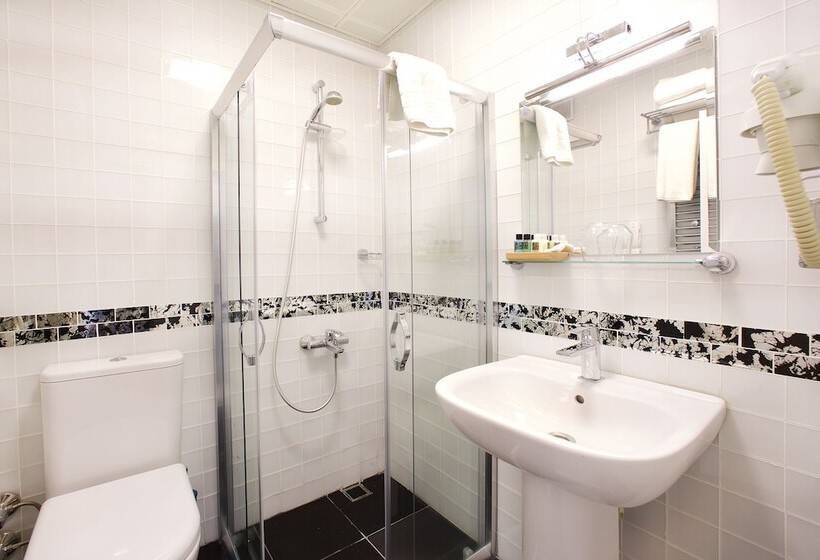 غرفة قياسية, Joy Taksim