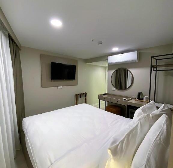 غرفة إقتصادية, Joy Taksim