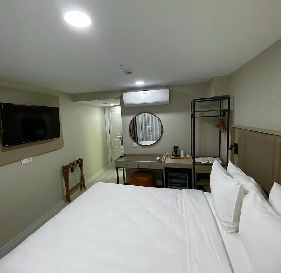 غرفة إقتصادية, Joy Taksim