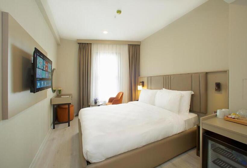 غرفة قياسية, Joy Taksim