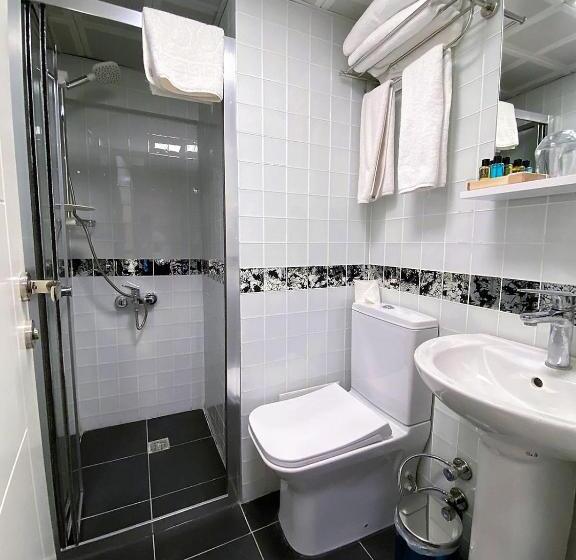 غرفة قياسية, Joy Taksim