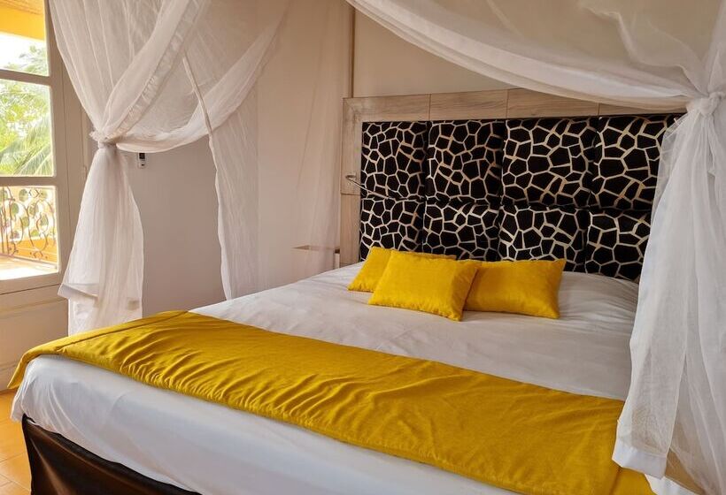 اتاق خانوادگی, Le Souimanga Bleu Saly