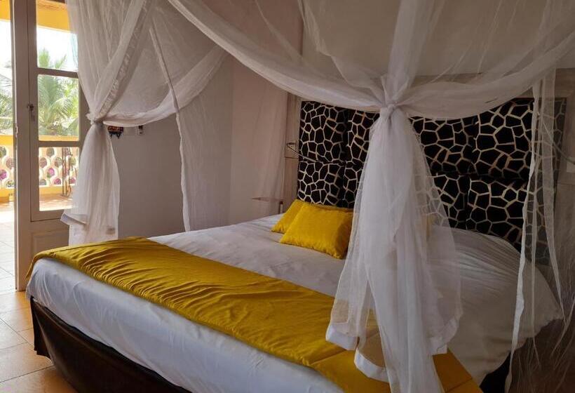 اتاق خانوادگی, Le Souimanga Bleu Saly