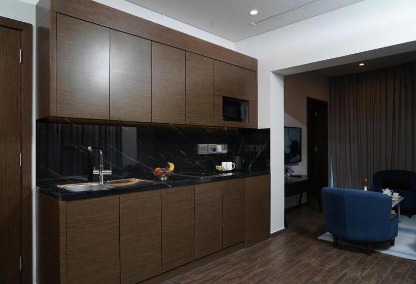 سوییت, C   Hotel And Suites Doha