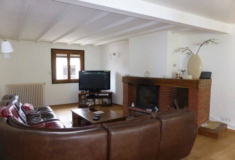 스탠다드 룸, Bedbreakfastbikespyrenees