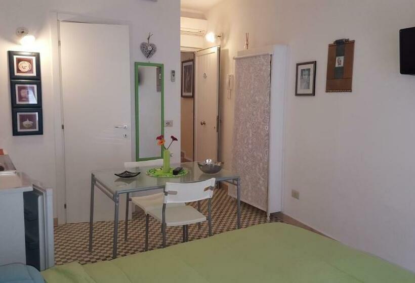 اتاق استاندارد, Casa Nave