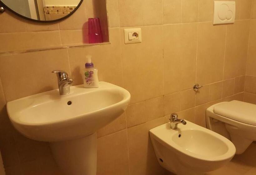 اتاق استاندارد یک نفره, Casa Nave