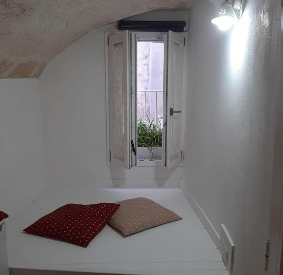 اتاق استاندارد یک نفره, Casa Nave