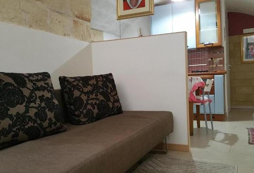 اتاق استاندارد چهار تخته, Casa Nave