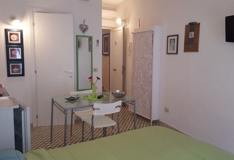 اتاق استاندارد, Casa Nave