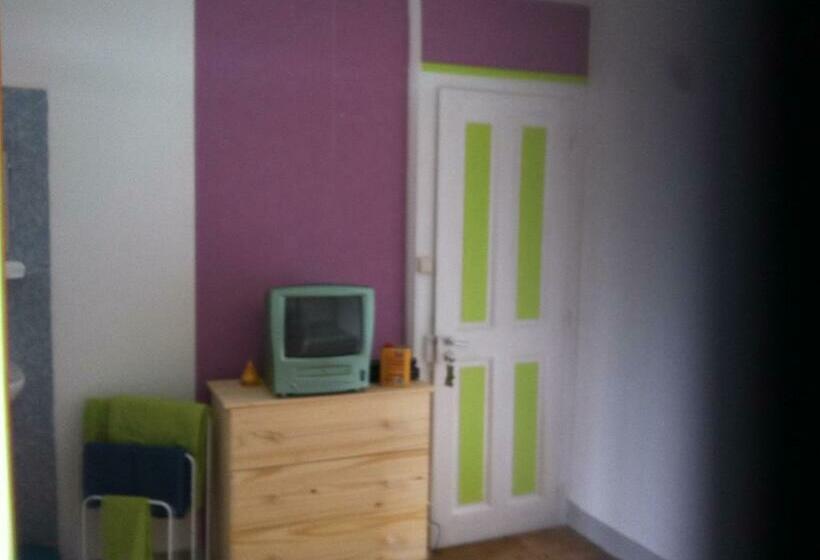 غرفة قياسية, L'as Gourmand