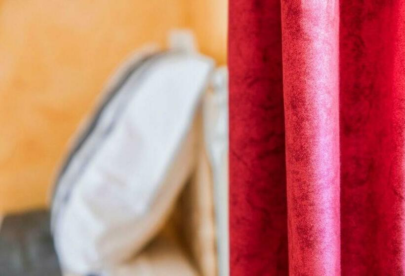 트리플 클래식 룸, Les Gués Rivières