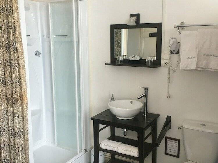 스탠다드 룸, Les Gués Rivières