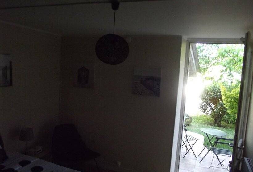 스탠다드 룸, Les Gués Rivières