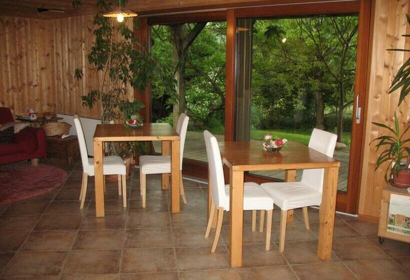 غرفة كومفورت ثلاثية, Bioagriturismo Vegan Campo Di Cielo