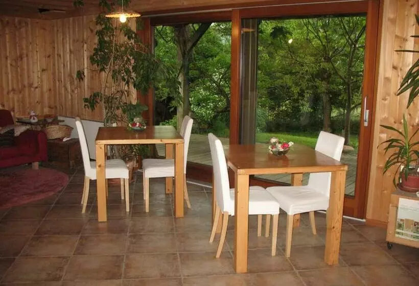 Comfort Kolmen Hengen Huone, Bioagriturismo Vegan Campo Di Cielo