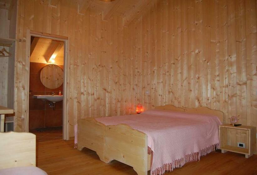 غرفة كومفورت ثلاثية, Bioagriturismo Vegan Campo Di Cielo