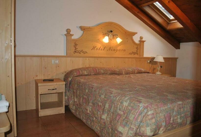 חדר סטנדרט לשלושה, Niagara