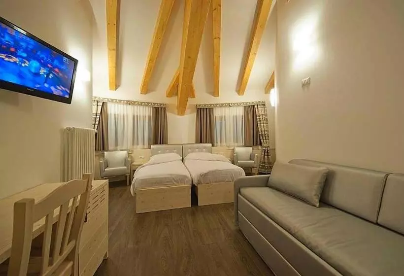 Suite, Niagara