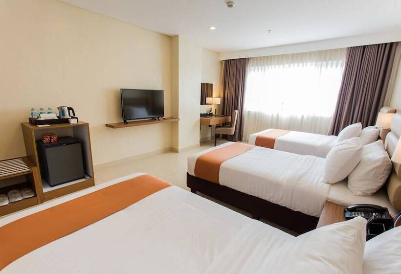 اتاق لوکس سه تخته, Royce Hotel & Casino